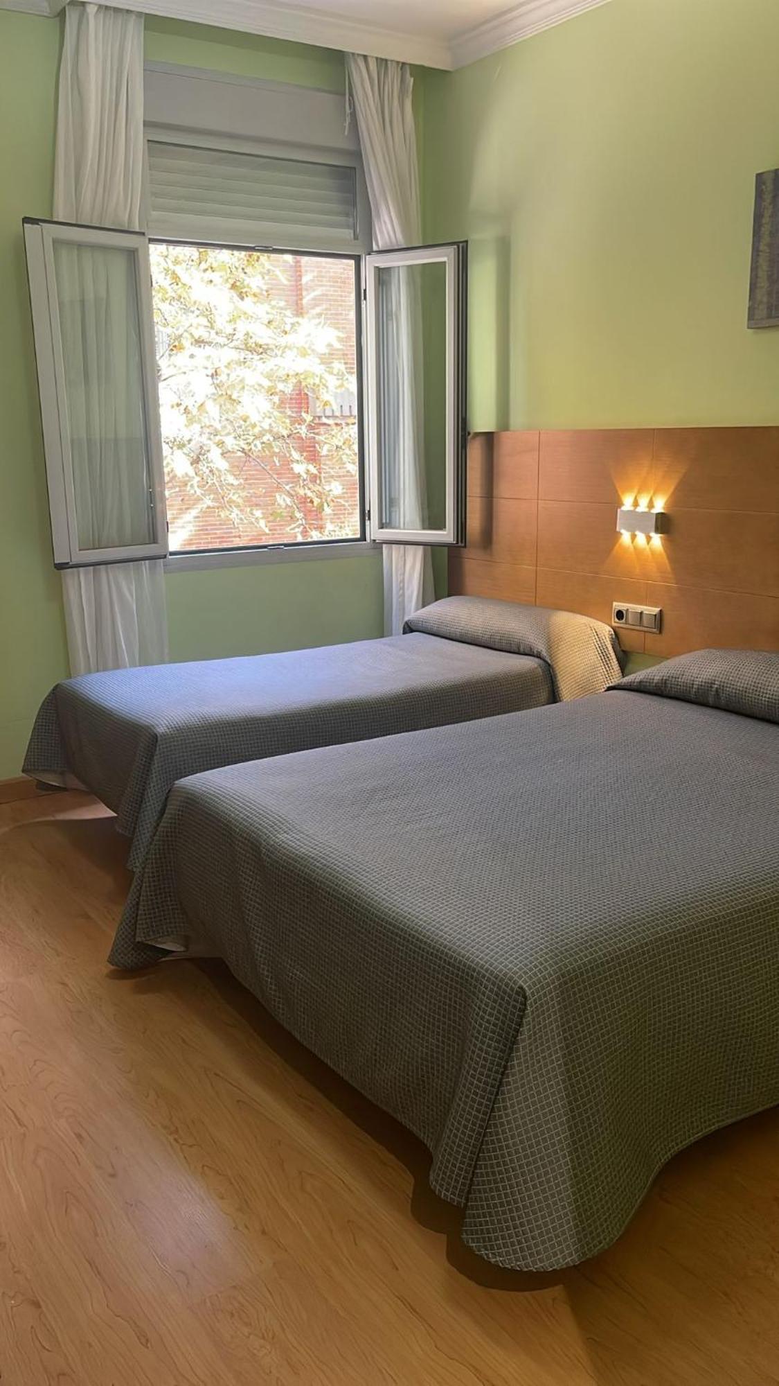 מדריד Hotel 4C Puerta Europa מראה חיצוני תמונה