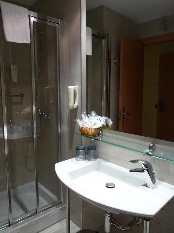 מדריד Hotel 4C Puerta Europa מראה חיצוני תמונה